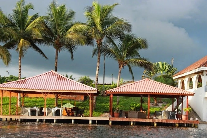 Paradisiaque